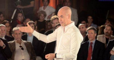 Docentes: Larreta cerr� el 25% con los gremios m�s chicos, pero los mayoritarios lo rechazaron