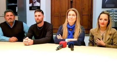 D�bora Giorgi se mostr� preocupada por la realidad industrial de la regi�n