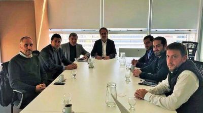 Expendedores abordaron temas ambientales con funcionarios del Gobierno