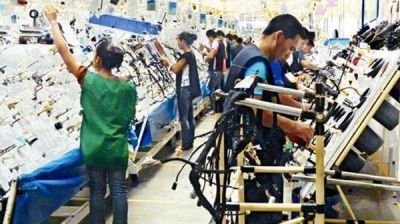 La actividad industrial retrocedi� al nivel de una d�cada atr�s