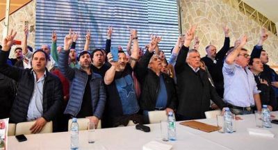Con Gioja, Men�ndez y Moyano, el PJ realiz� plenario en la Quinta secci�n electoral