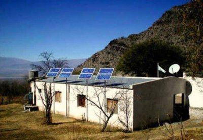 Educaci�n y Energ�a Solar : 300 escuelas rurales en Argentina con paneles solares