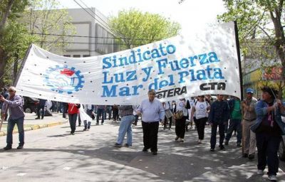 Luz y Fuerza en sus 75 a�os: �Sigamos construyendo la m�stica que nos identifica�