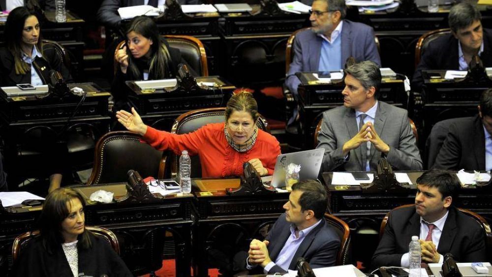Cristina Kirchner tambin abre una grieta entre los coroneles de Sergio Massa