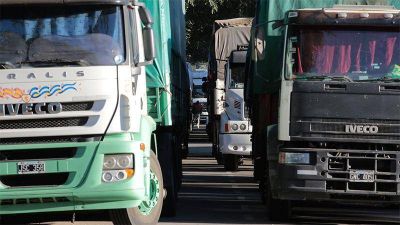 Camioneros de Concordia analizan paralizar la salida del transporte de carga
