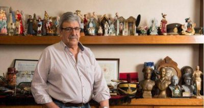 Se le rebela la tropa a Ram�n Ayala y la seccional tucumana va al acto del peronismo