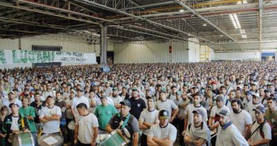 En una asamblea multitudinaria, Smata confirm� que moviliza a Lujan para que el Gobierno cambie su pol�tica econ�mica