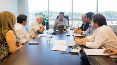 El massismo le contest� a Nicol�s Dujovne: 