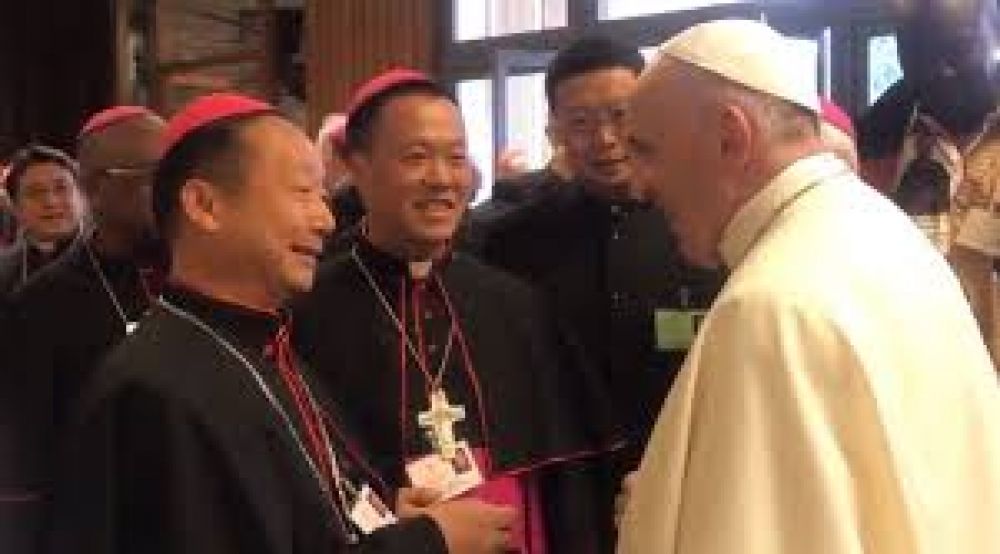 Esperamos que el Papa vaya a China, afirma obispo en el Snodo de los Jvenes