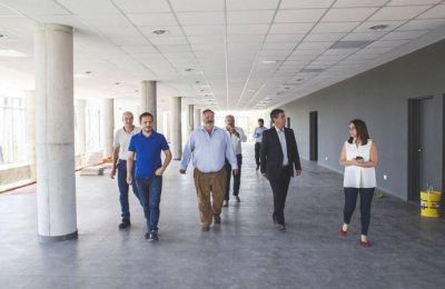 Abella recibi� al ministro de Gobierno bonaerense