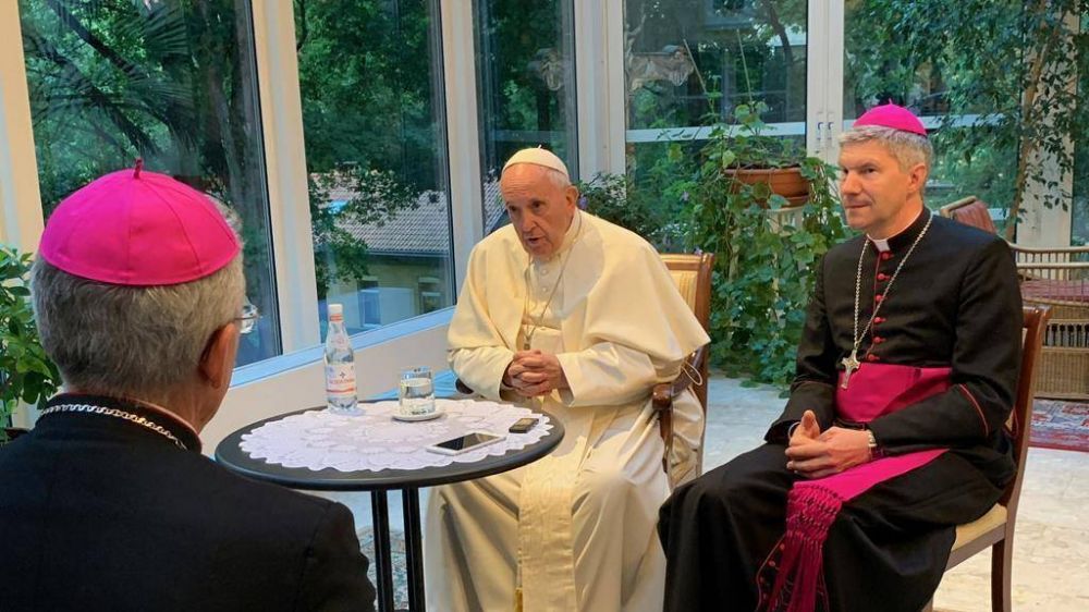 El Papa Francisco �Quien quiere ayudarme, saque adelante el Concilio en la Iglesia� 