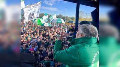 El Frente Sindical marcha a Luj�n para mostrar su poder y su cercan�a al Papa