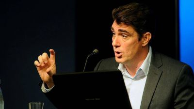 Javier Iguacel: �Reconozco que es dif�cil llegar a fin de mes y pagar las facturas�