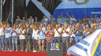 En medio de las internas, la CGT define si lanza otro paro general