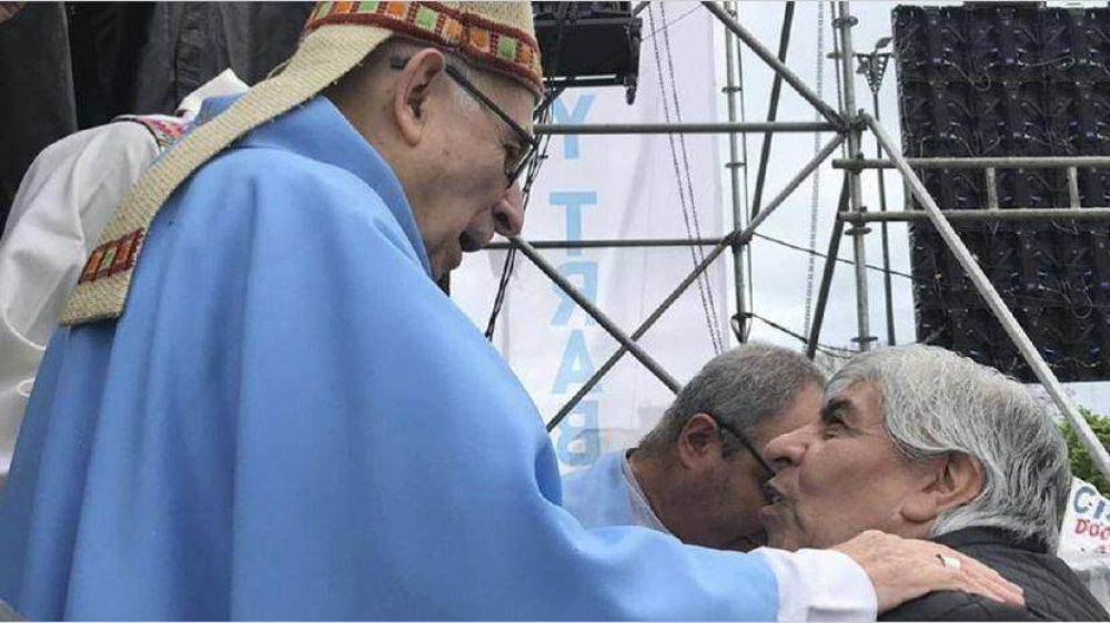 En el fervor de su pelea con Macri, Moyano afirma contar con apoyo del Papa