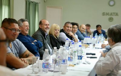 Perotti se reuni� con referentes sindicales de Rosario