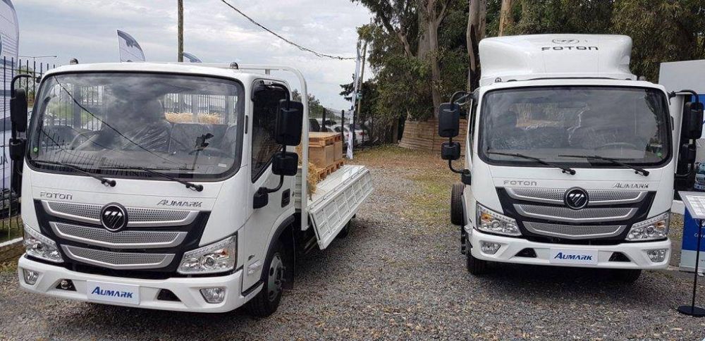 Foton present sus camiones livianos Aumark S1 614 y Aumark S3 815