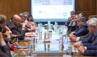 Naci�n present� a empresas petroleras el proyecto del tren norpatag�nico