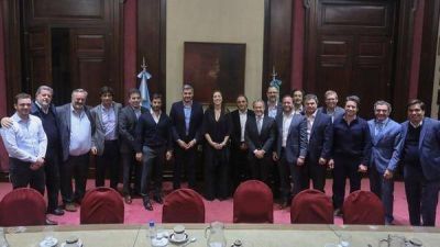 Vidal da su propia batalla por el Presupuesto: discute plata y pol�tica