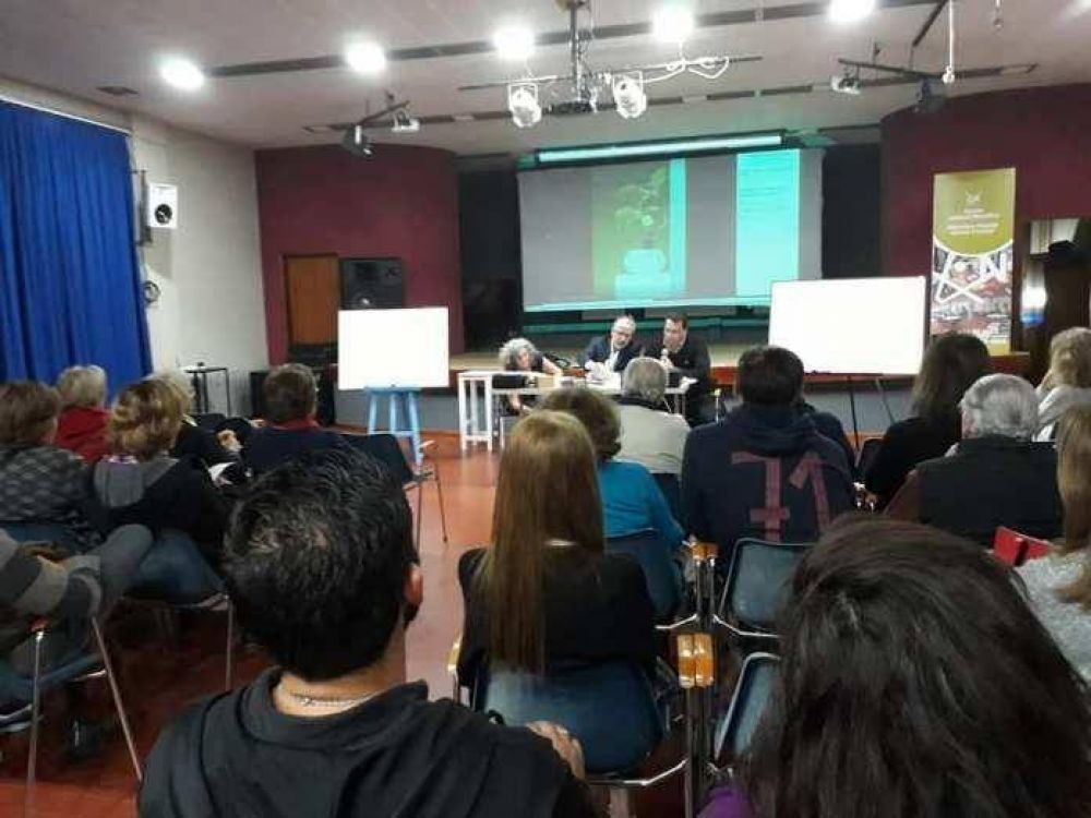 Juan Marraro, reelecto como presidente del Centro Cultural de Necochea y Biblioteca Popular Andr�s Ferreyra 