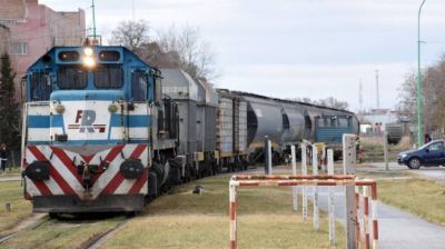 Licitan el cupo de cargas para el tren a Vaca Muerta