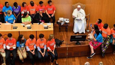 El Papa: �Que los j�venes sepan c�mo comienzan los populismos: sembrando odio�