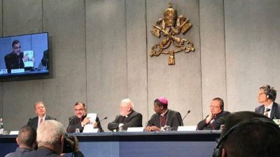 S�nodo. Informe diario: �La diversidad juvenil, eje del S�nodo�