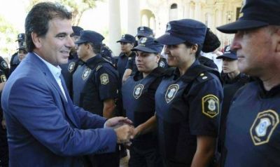 Con 16 expulsados, la polic�a necochense es de las peores de la regi�n