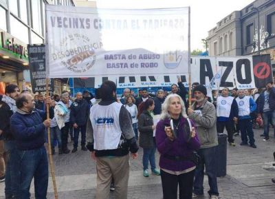 Mar del Plata se hizo sentir con un �ruidazo� contra el tarifazo en el gas y la luz
