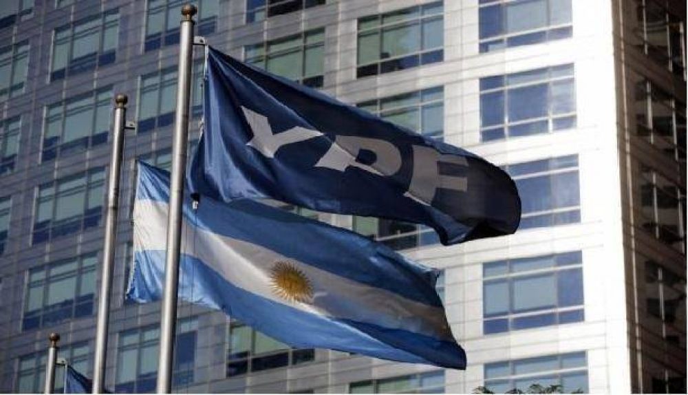 Petrolera argentina YPF invertir casi US$5.000M anuales para subir produccin