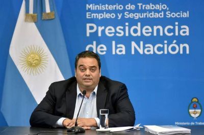 El Gobierno trabaja en un acuerdo social para diluir el paro de la CGT