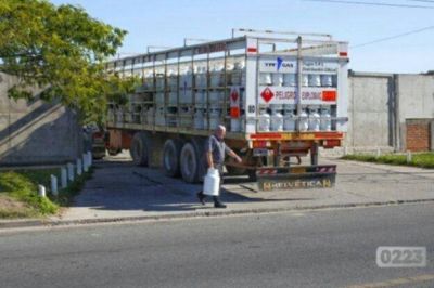 Defensores del pueblo reclaman que se declare la garrafa social como servicio p�blico