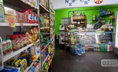 Por la crisis, los marplatenses compran m�s en almacenes y s�per chinos
