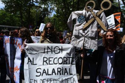 Ahora le toca a la �joya de la abuela�, violencia repudiable y el agua que hace calentar