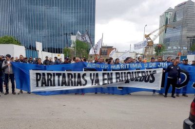 El SOMU se moviliza a Buquebus por reclamo paritario