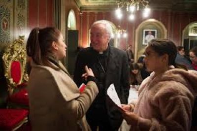 J�venes de Londres a su arzobispo tras el S�nodo: 