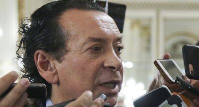 Para el Gobierno, el aumento de las naftas tendr� un traslado a precios 