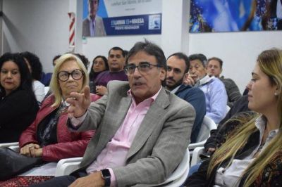 Endeudamiento: el massismo adelanta que estar� en discusi�n el desdoblamiento de elecciones locales