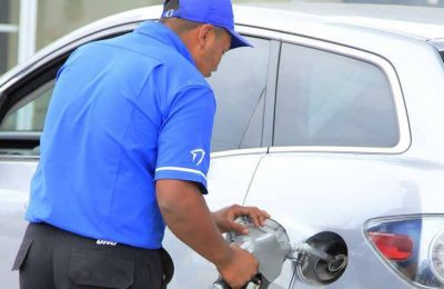 Trabajadores en alerta por la baja en las ventas y el despido por goteo