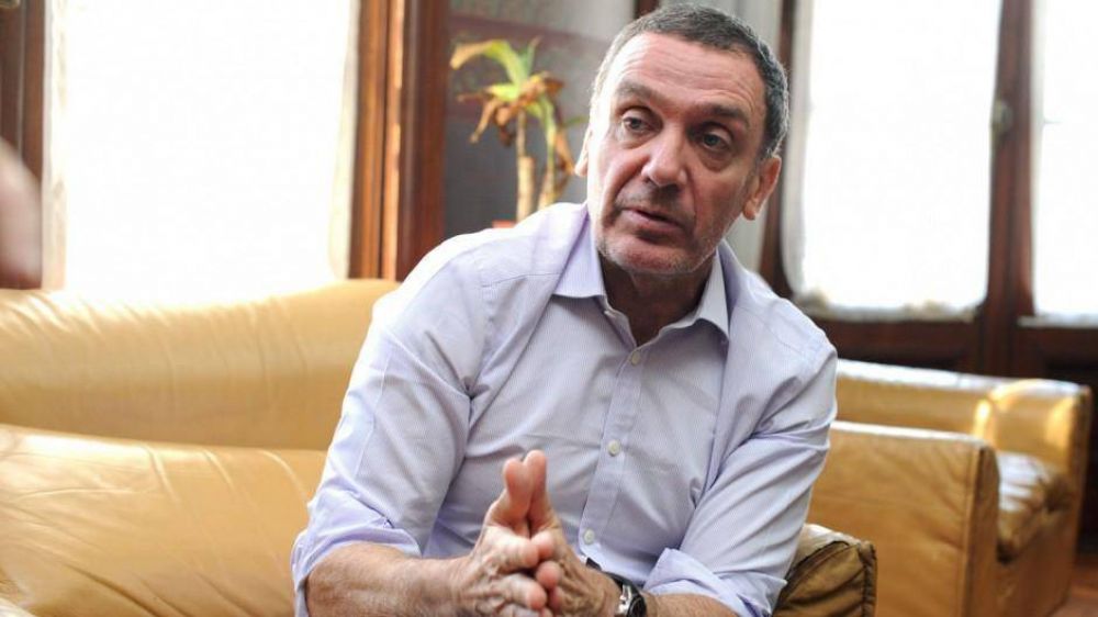 Un ministro de Vidal sali al cruce de las declaraciones de Bullrich sobre portacin de armas