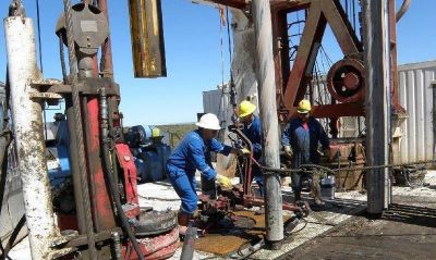 Muerte de operario en YPF: Pereyra culpa a los trabajadores mientras familiares exigen respuestas