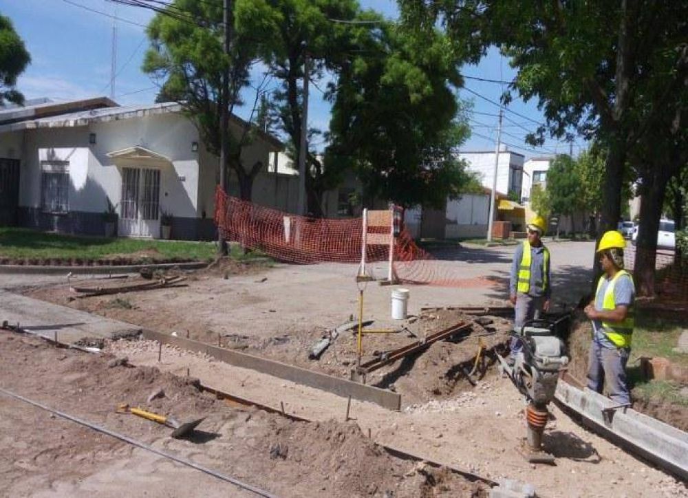 Etapa final de una obra de cloacas en Santa Rosa