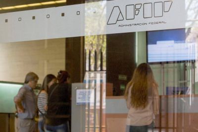 AFIP elev� a US$500 el monto de mercader�a que se puede traer del exterior