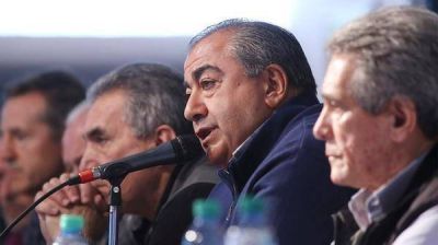 En medio de la negociaci�n por el bono de fin de a�o, la CGT aleja la posibilidad de un paro nacional