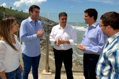 Frente a la crisis Jorge Macri subraya la necesidad de �asistir a la clase media�