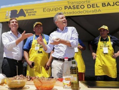 Asado de obra, paddle y supercl�sico: las distracciones de Macri para esquivar la crisis