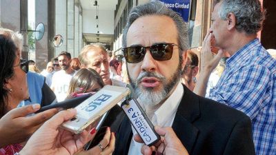 M�s baldosas que educaci�n