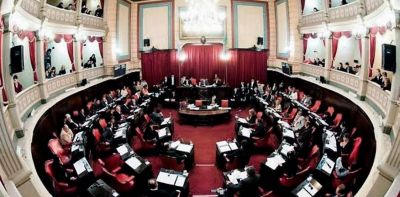 Dura negociaci�n de Vidal con los intendentes para que los municipios paguen $13 mil millones de subsidios