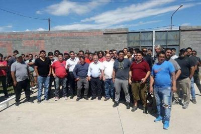Durdos respald� el paro de los marineros de Rawson