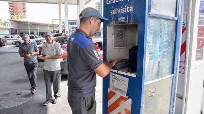 Por los plazos de pago y las comisiones de las tarjetas de cr�dito, se vende combustible �a p�rdida�